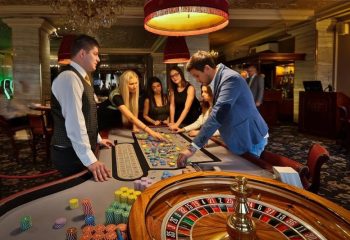 Online Baccarat Tools and Features