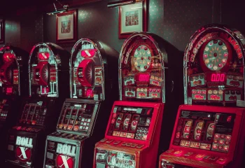 New Trends in Situs Slot Gaming: What's Hot in 2024